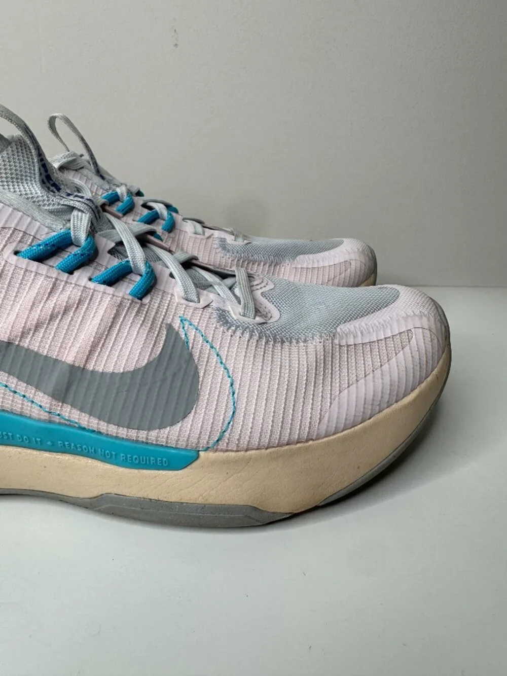 Nike Juniper Trail Lace Up Sneakers Womens 10 DM0821-600 Pink Blue. A couple of